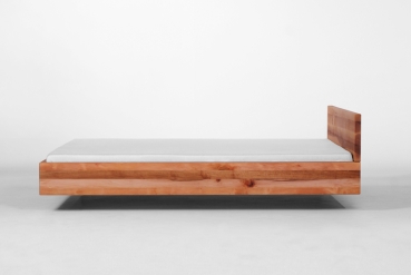 orig. POOL Zeitloses Design Bett aus Massivholz